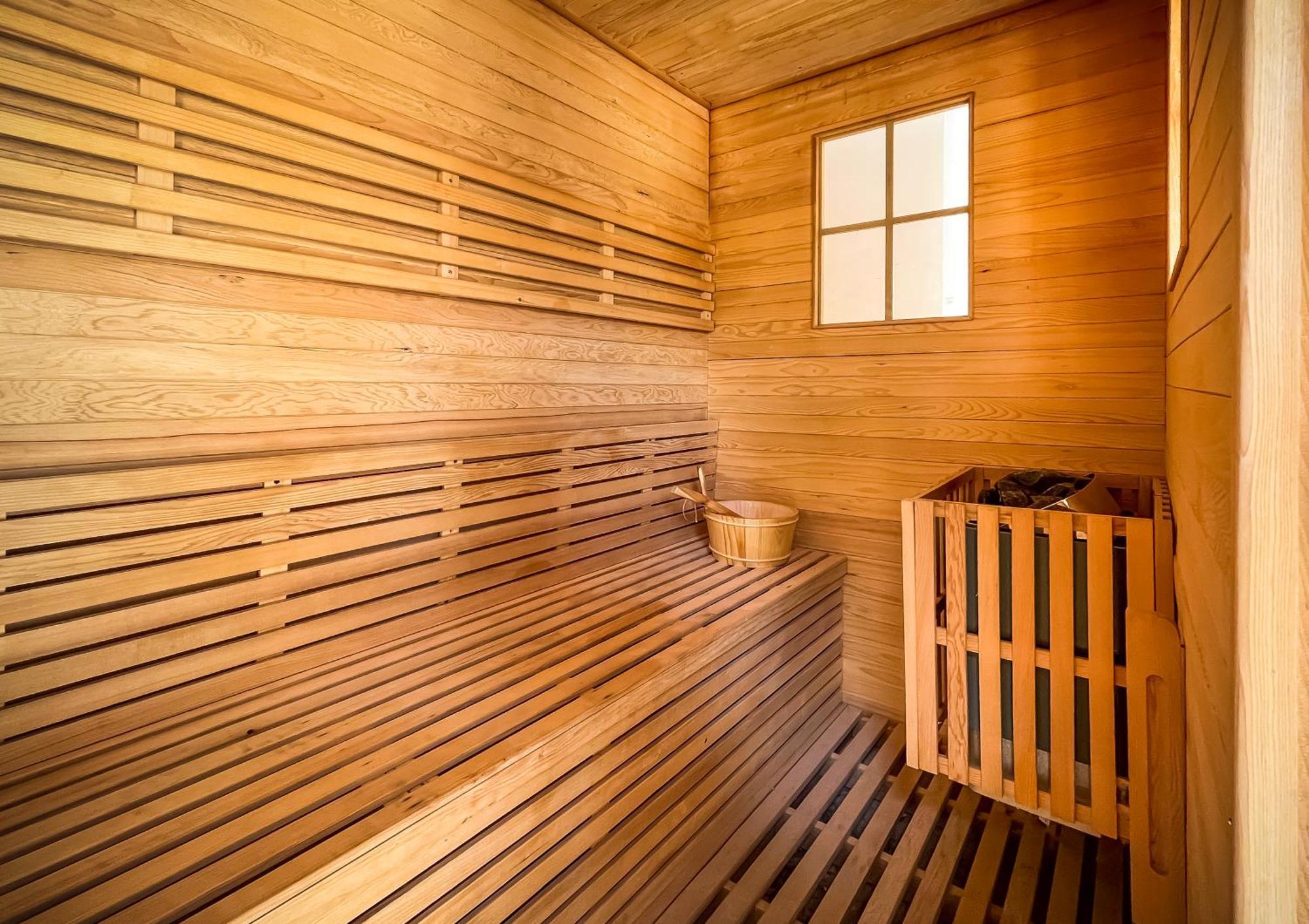 Souq Al Wakra Hotel Qatar By Tivoli Al Wakrah Bagian luar foto A Finnish sauna
