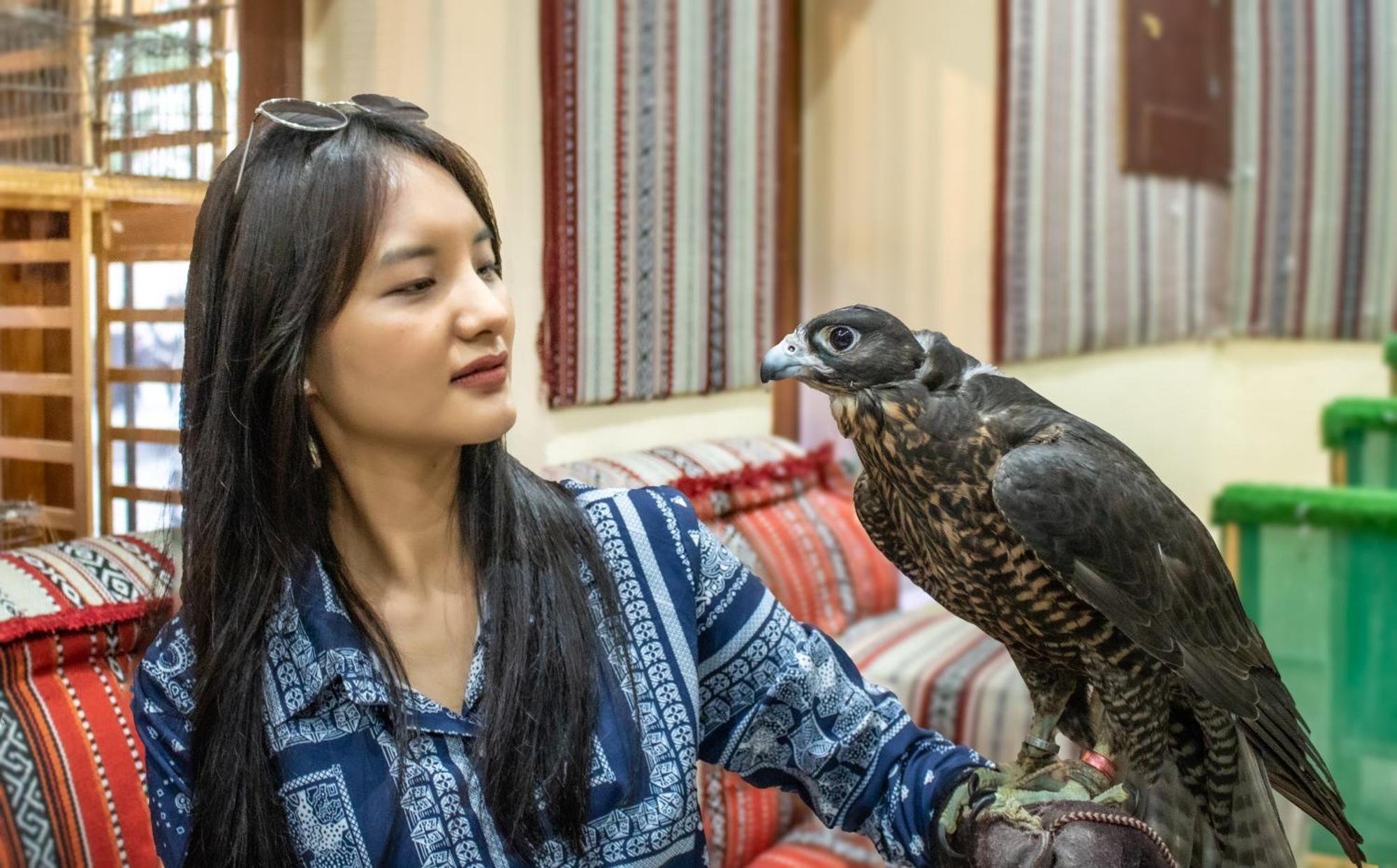 Souq Al Wakra Hotel Qatar By Tivoli Al Wakrah Bagian luar foto A woman with a falcon