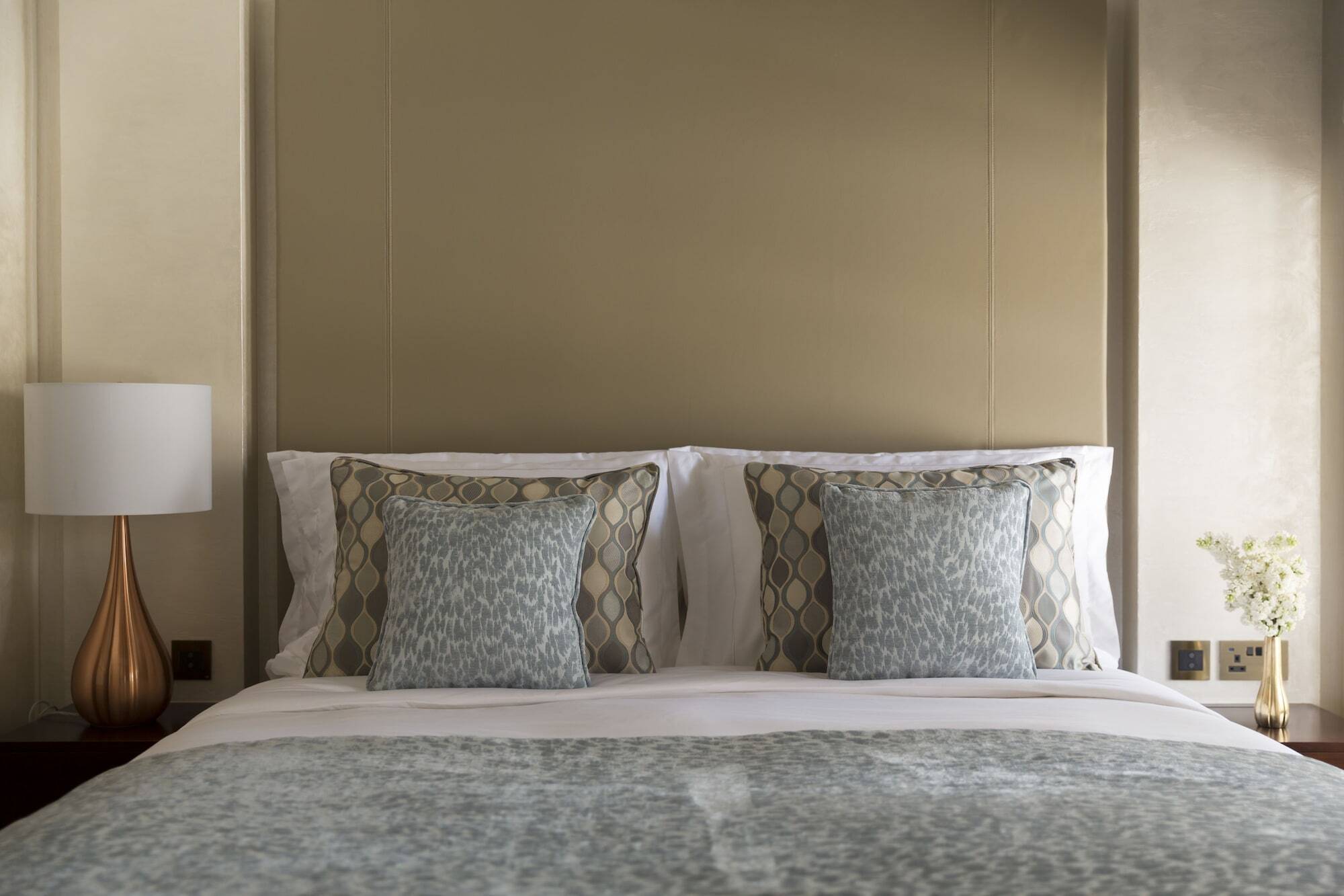 Souq Al Wakra Hotel Qatar By Tivoli Al Wakrah Bagian luar foto A bed with cushions